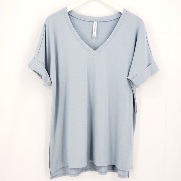 New ZENANA V-neck Rolled Cuff Sleeves Top - Picture 3 of 6